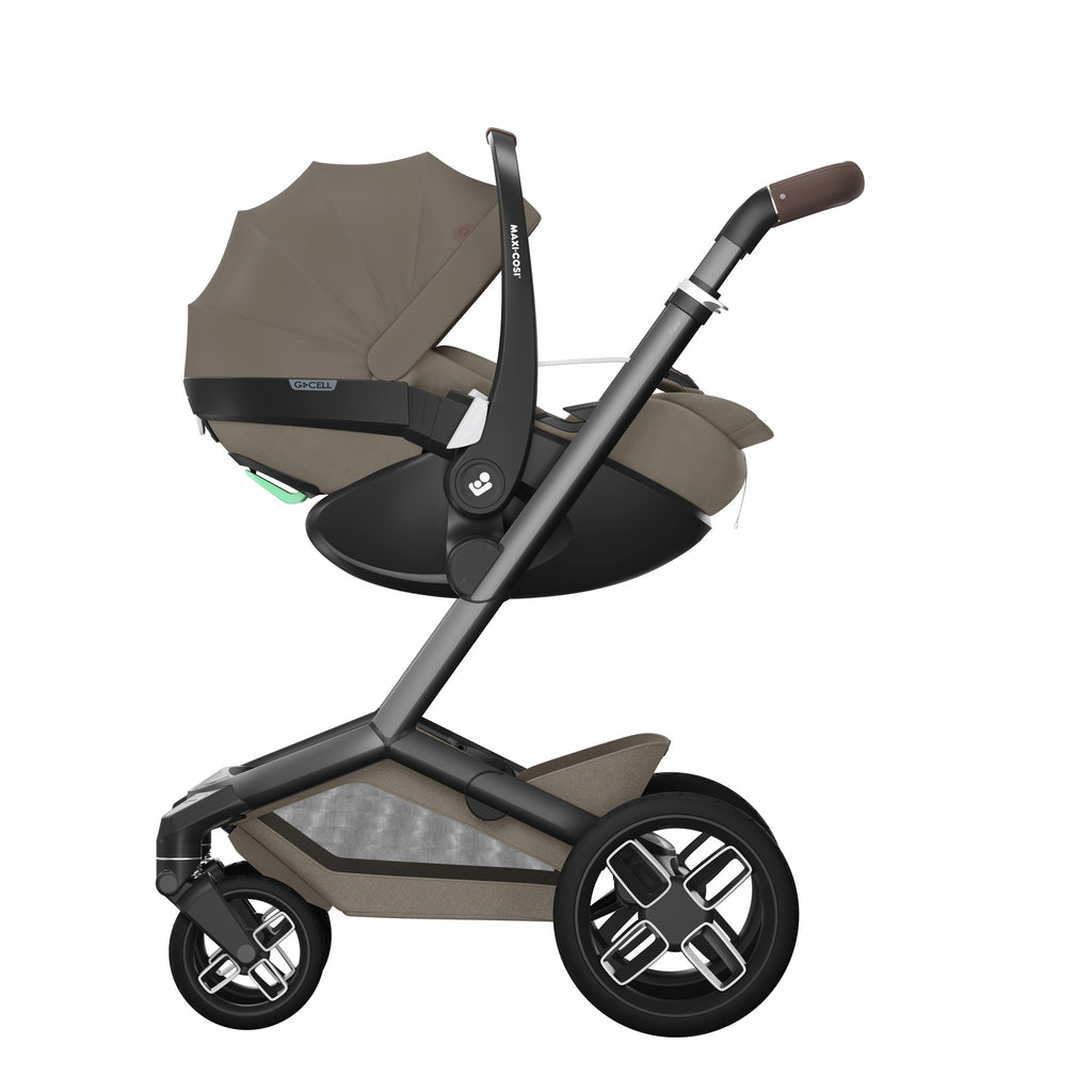 Maxi Cosi Fame Pushchair and Carrycot Bundle