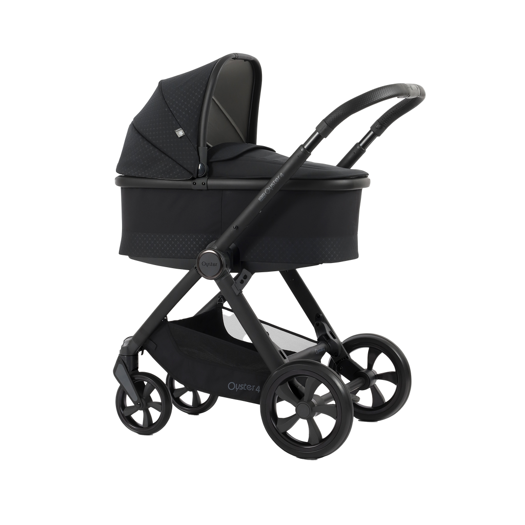 Babystyle Oyster 4 Essential Bundle - Raven