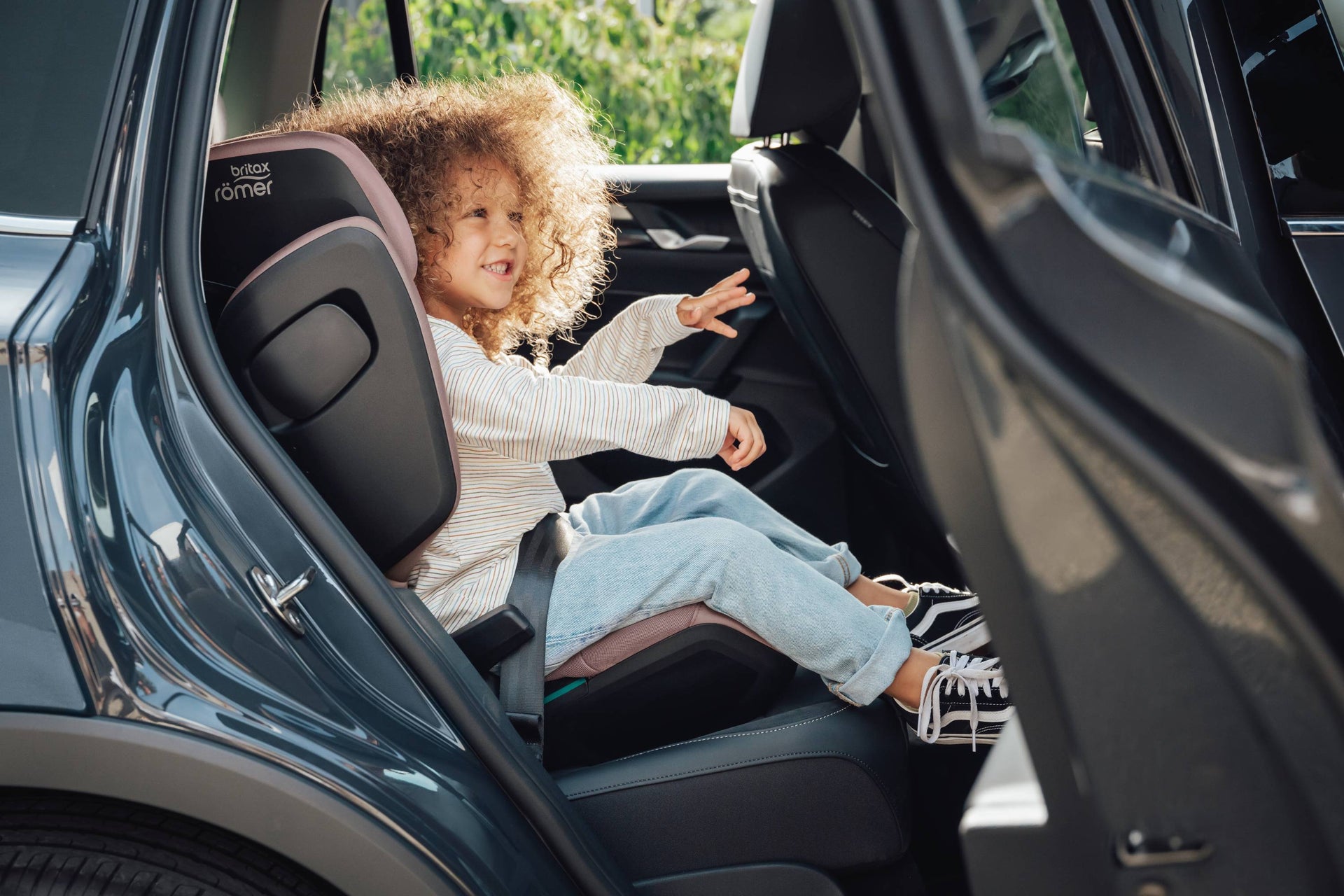 Britax Kidfix Pro High-Back Booster Seat | ISOFIX 100–150cm