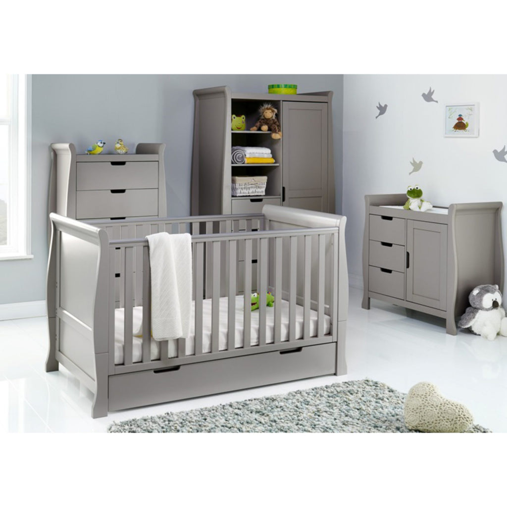 Obaby Stamford Classic Sleigh 4 Piece Room Set - Chelsea Baby