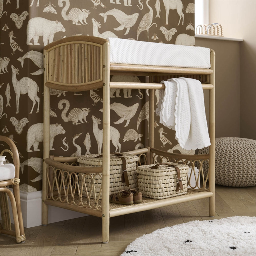 CuddleCo Aria Wave Changer with Hanging Rail