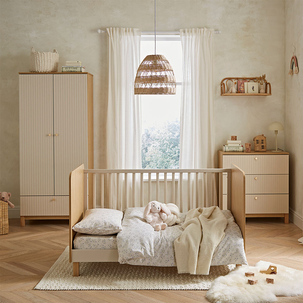 CuddleCo Remi 3 Piece Nursery Furniture Set - Oak & Cashmere