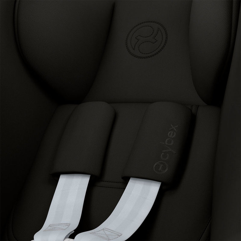 Cybex Cloud G i-Size Car Seat - Magic Black