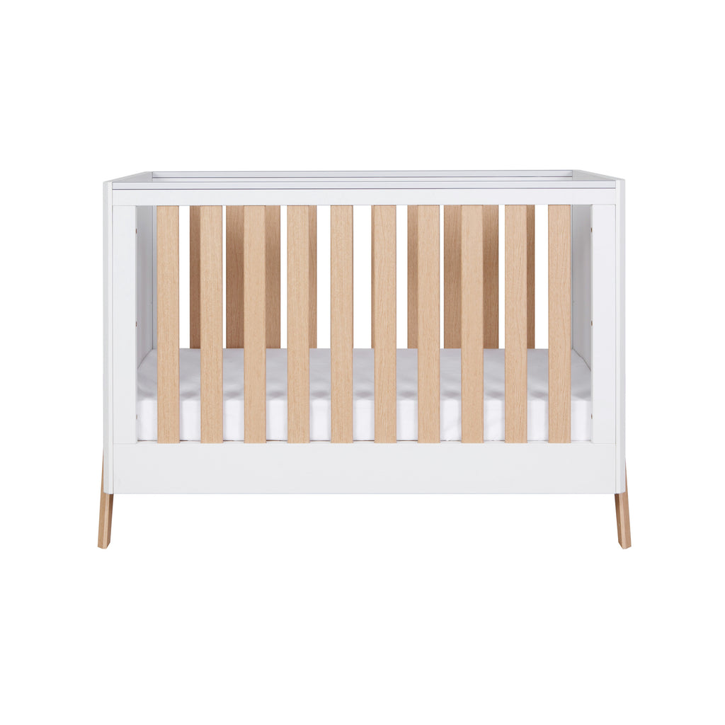 Tutti Bambini Fuori Cot Bed - Chelsea Baby