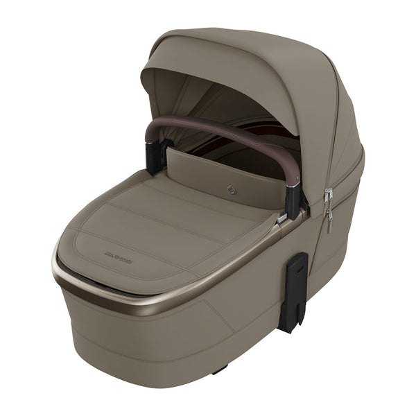 Maxi Cosi Fame Carrycot Oak Truffle 1