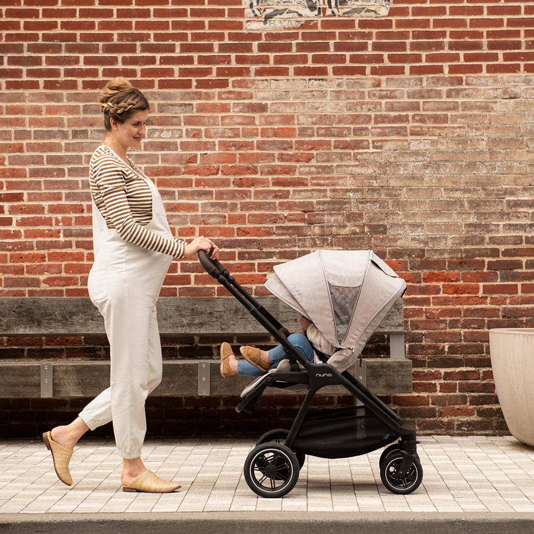 Nuna Triv™ Next Pushchair - Caviar