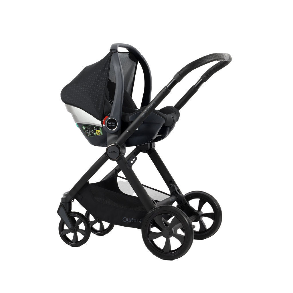 Babystyle Oyster 4 Essential Bundle - Raven