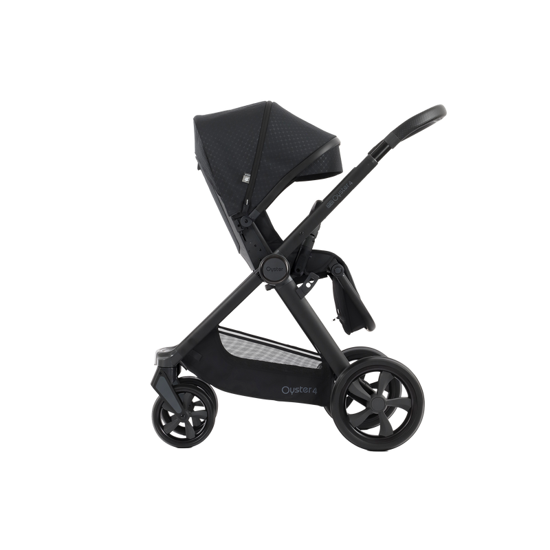 Babystyle Oyster 4 Essential Bundle - Raven - Ex-Display