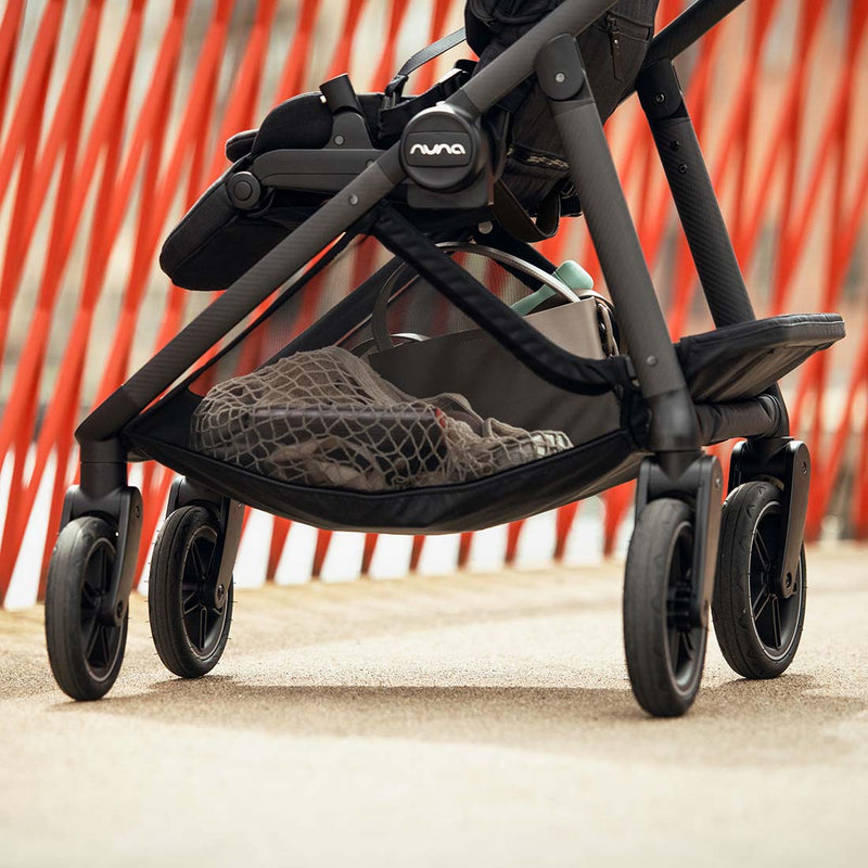 Nuna Swiv™ Stroller - Caviar