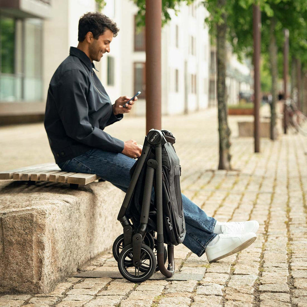 Nuna Swiv™ Stroller - Caviar