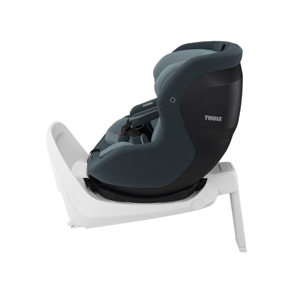 Thule_Elm_Toddler_Car_Seat_Darkest_Blue_3