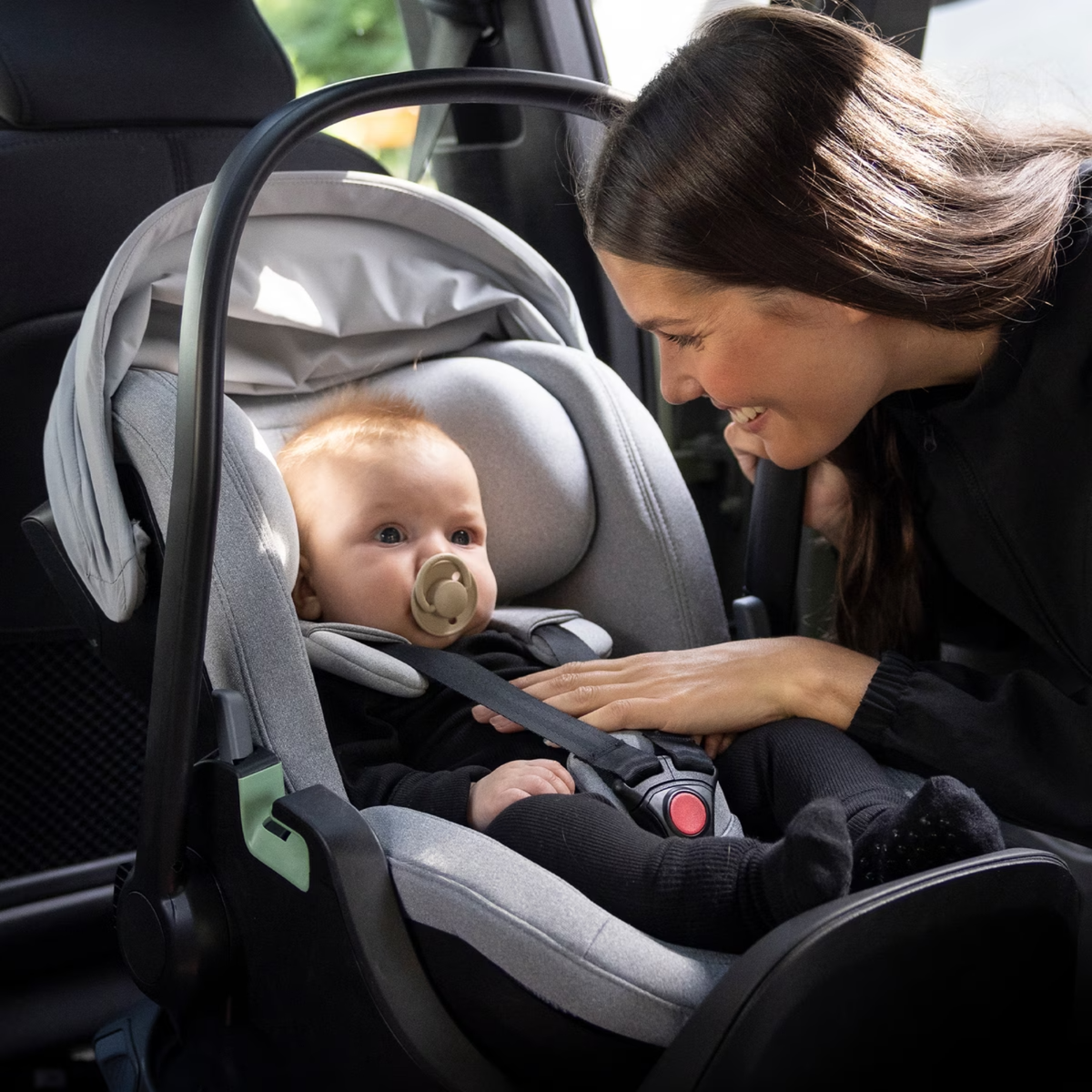 Thule Maple Infant Car Seat - Black