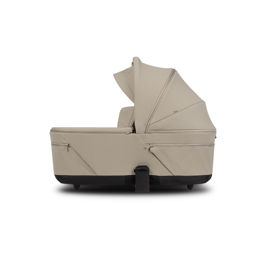Venicci Tila 4in1 Luxury Bundle with Tiago Beige Car Seat and Base - Latte
