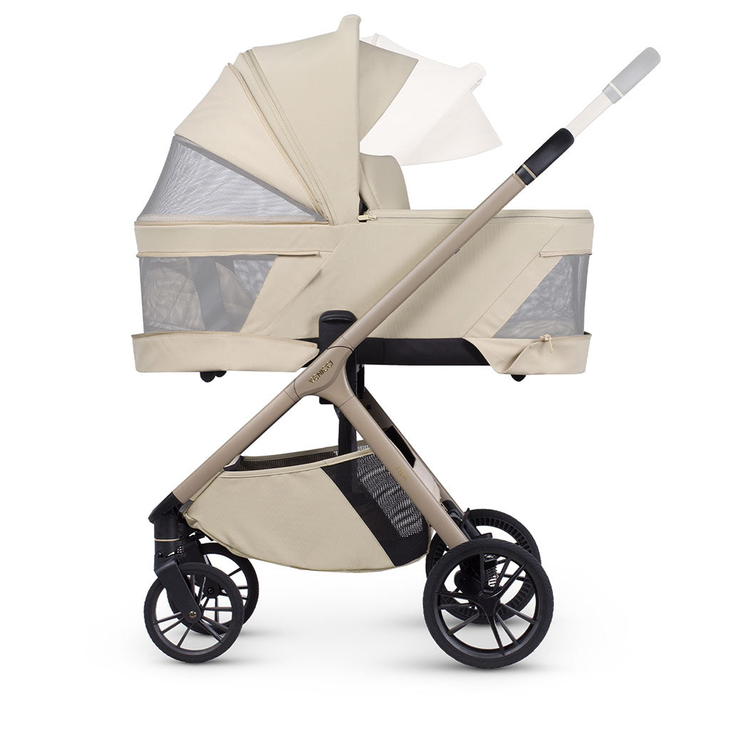 Venicci_Tila_Carrycot_venitlation_panels_side_view_Sabbia_Cream