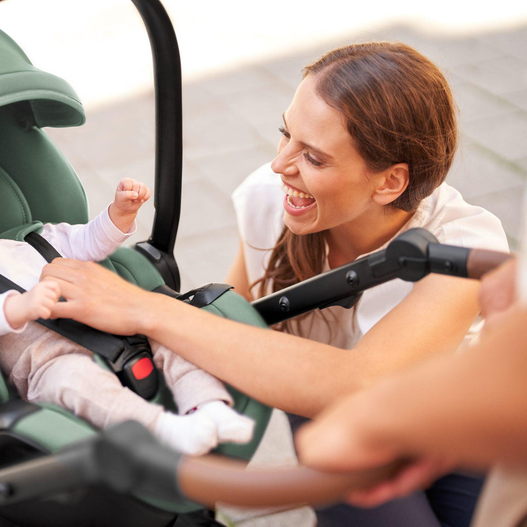 Britax Römer BABY-SAFE 5Z2 Infant Carrier - Clearance