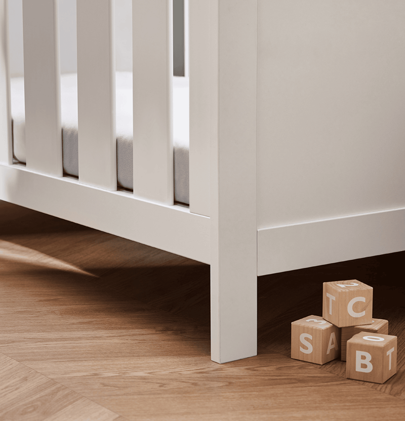 Silver Cross Bromley White Convertible Cot Bed to Toddler Bed