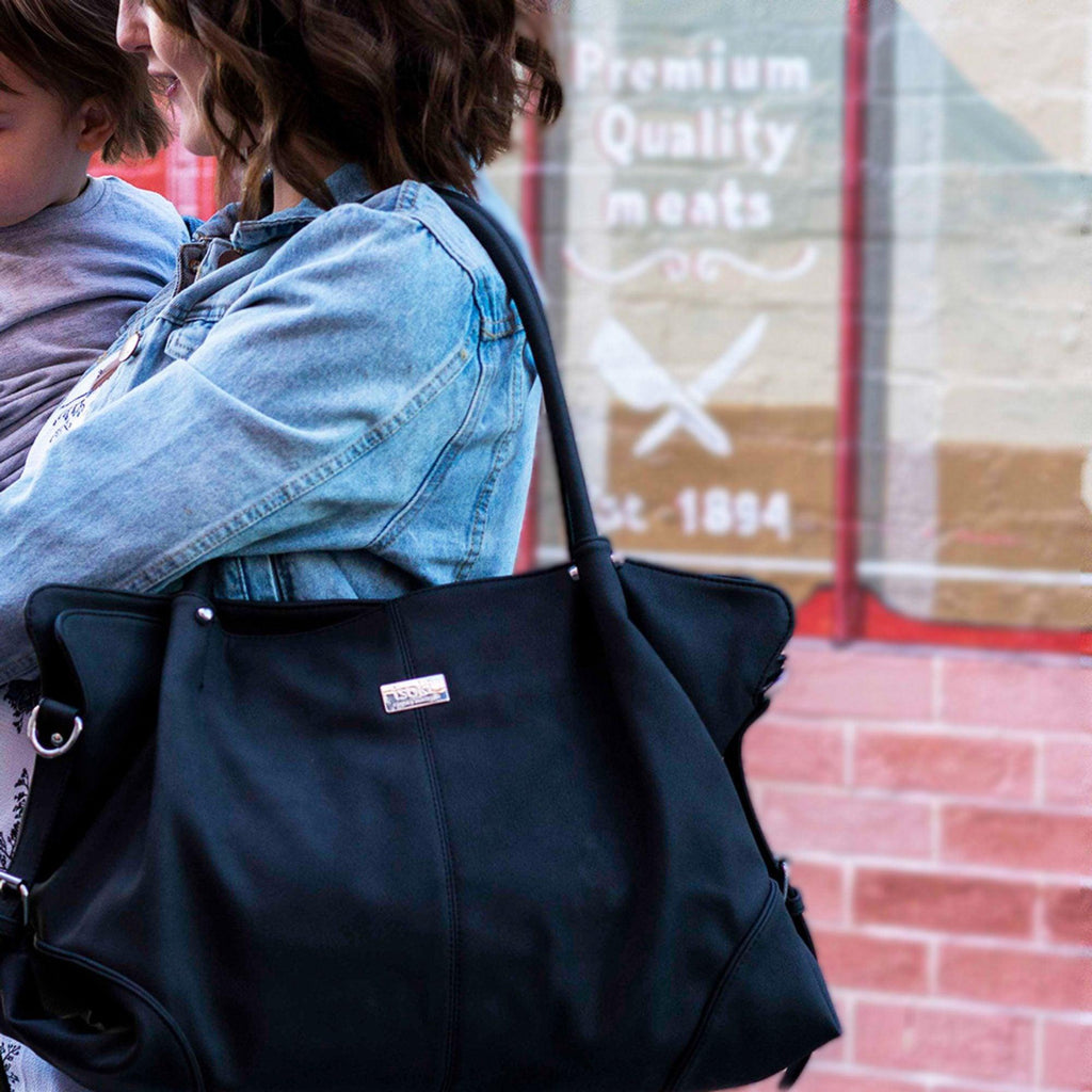 Isoki Anakie Satchel