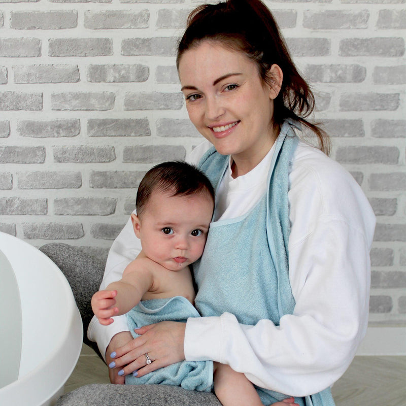 Shnuggle Wearable Baby Towels - White