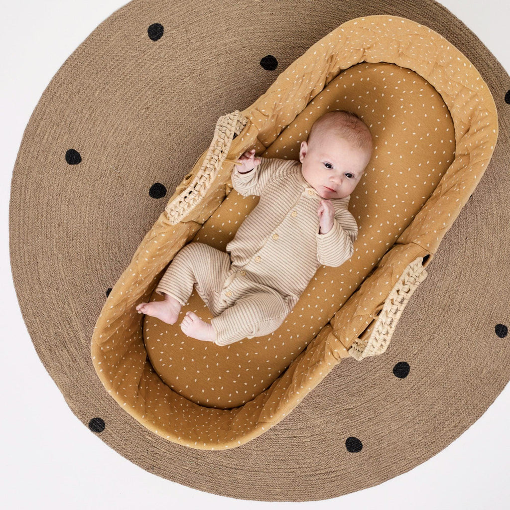 The Little Green Sheep Moses Basket & Mattress - Chelsea Baby