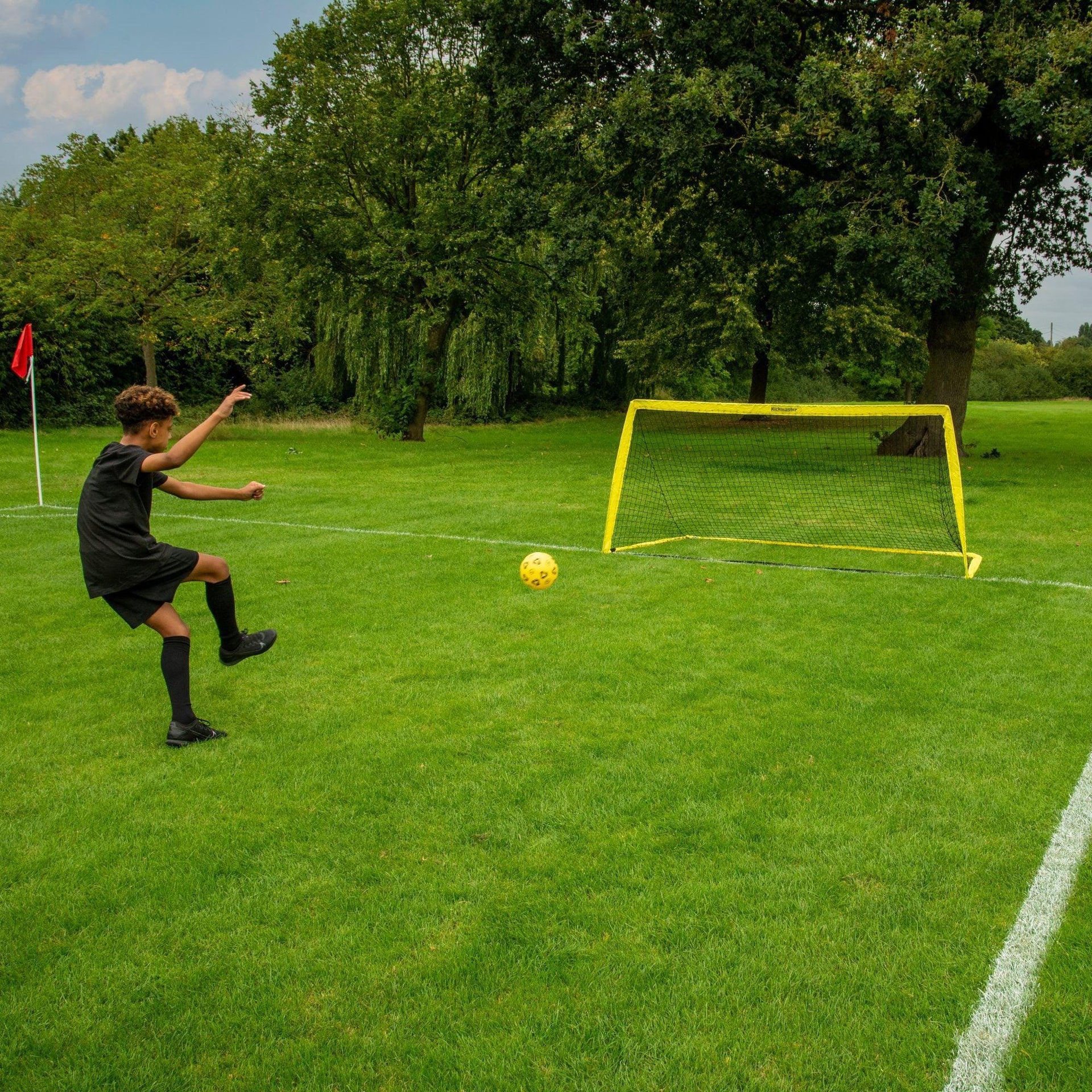 Kickmaster Fibreglass Flexi Goals - Chelsea Baby